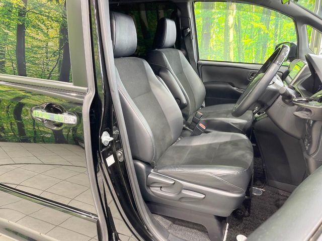 TOYOTA NOAH HYBRID 2021