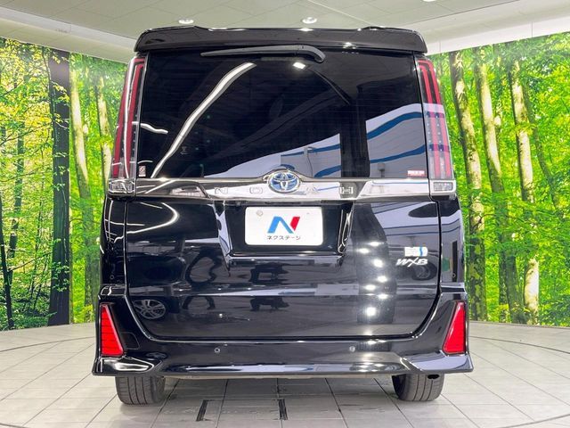 TOYOTA NOAH HYBRID 2021