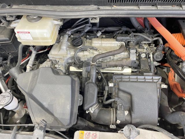 TOYOTA NOAH HYBRID 2021