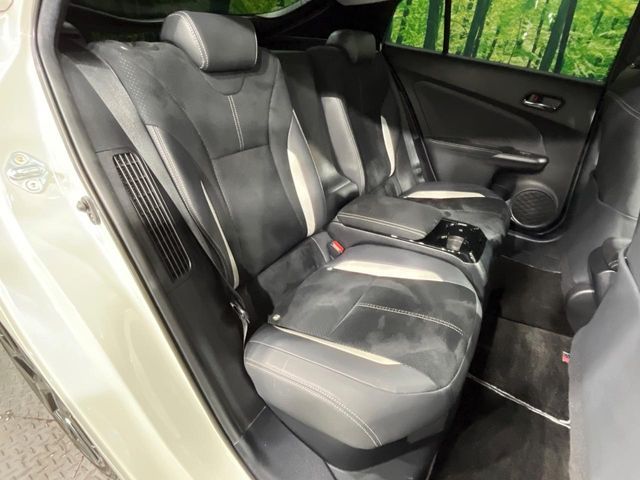 TOYOTA PRIUS PHV 2017