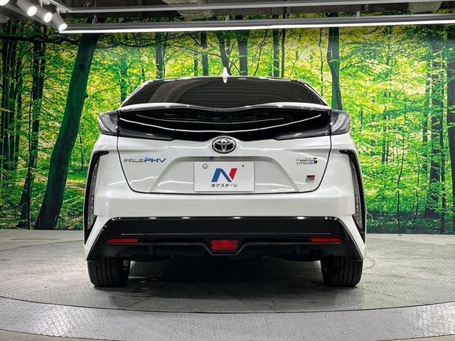 TOYOTA PRIUS PHV 2017