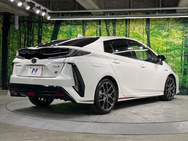 TOYOTA PRIUS PHV 2017
