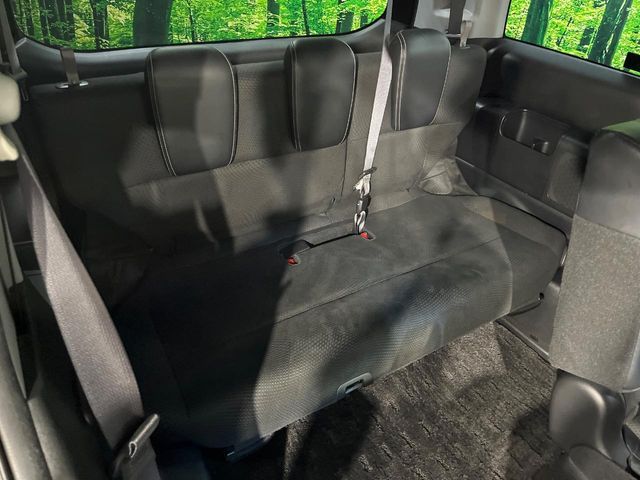 HONDA STEPWAGON SPADA 2012