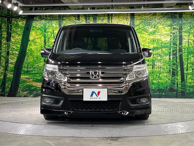 HONDA STEPWAGON SPADA 2012