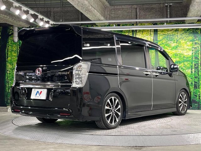 HONDA STEPWAGON SPADA 2012