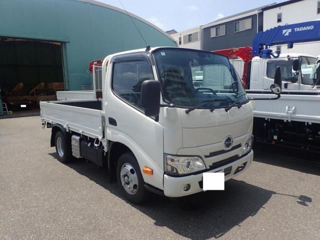 HINO DUTRO 2025