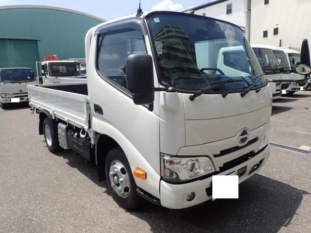 HINO DUTRO 2025
