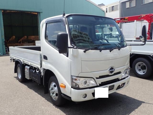 HINO DUTRO 2025