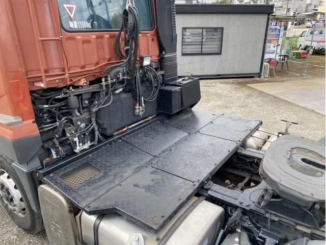 MITSUBISHI FUSOU SUPER GREAT 2012