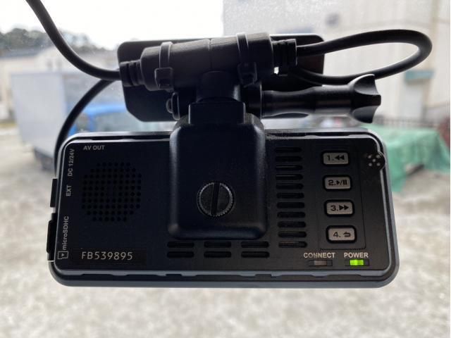 MITSUBISHI FUSOU SUPER GREAT 2012