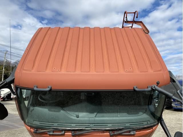 MITSUBISHI FUSOU SUPER GREAT 2012