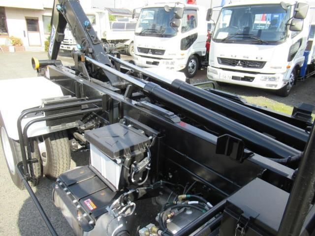 MITSUBISHI FUSOU FIGHTER 2025