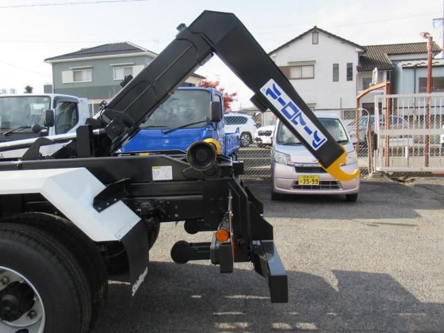 MITSUBISHI FUSOU FIGHTER 2025