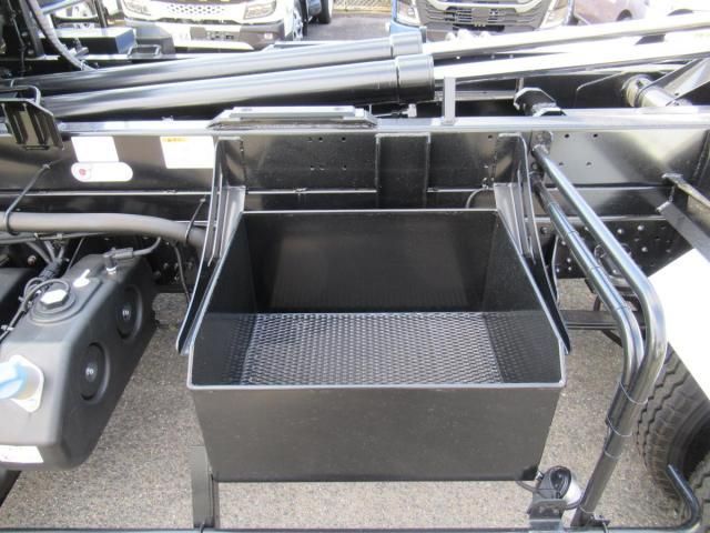 MITSUBISHI FUSOU FIGHTER 2025