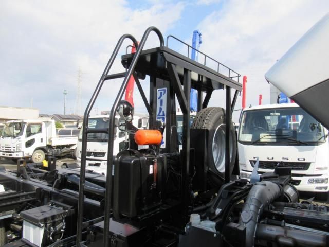 MITSUBISHI FUSOU FIGHTER 2025