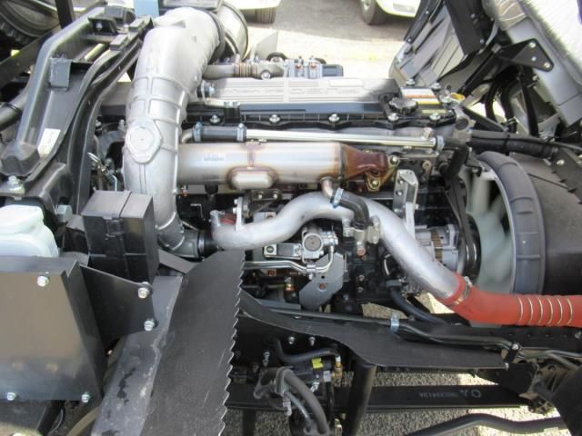 MITSUBISHI FUSOU FIGHTER 2025