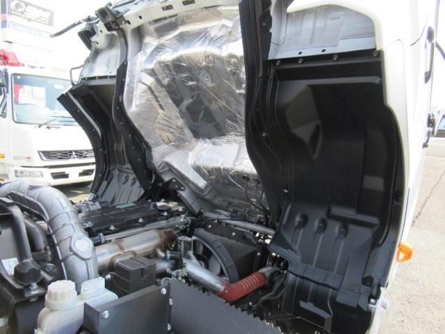 MITSUBISHI FUSOU FIGHTER 2025