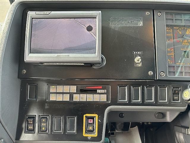 HINO Blue Ribbon 2004