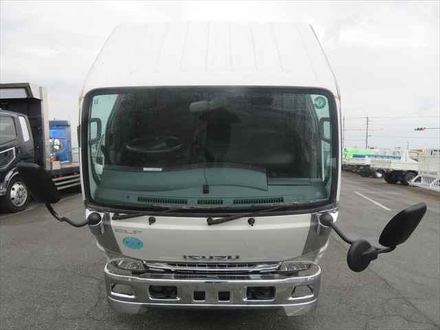 ISUZU ELF 2011