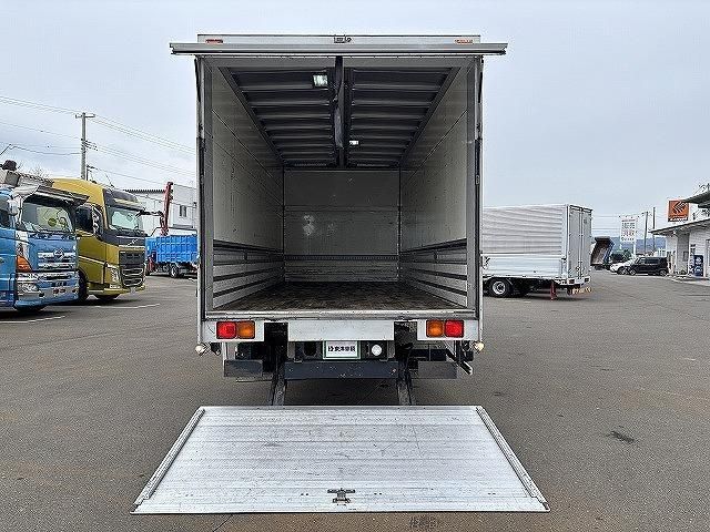 MITSUBISHI FUSOU FIGHTER 2005