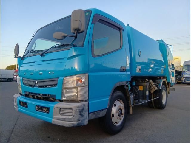 MITSUBISHI CANTER 2014