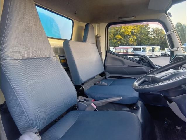 MITSUBISHI CANTER 2014