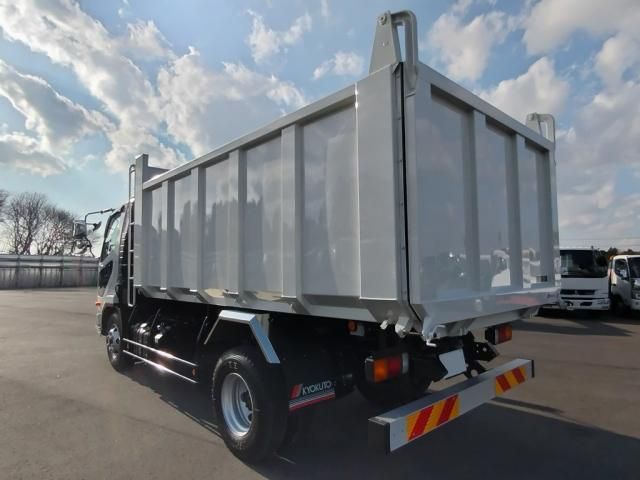 MITSUBISHI FUSOU FIGHTER 2025