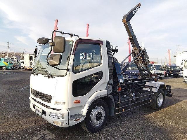 MITSUBISHI FUSOU FIGHTER 2015