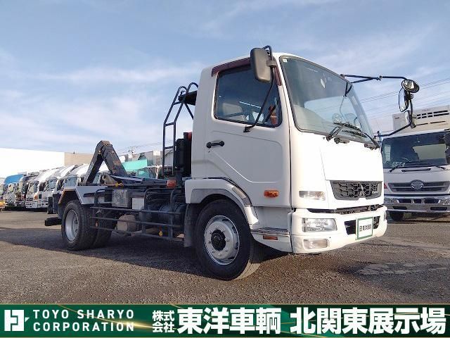 MITSUBISHI FUSOU FIGHTER 2015