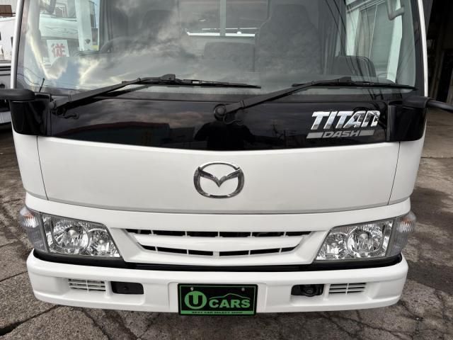 MAZDA TITAN 2010