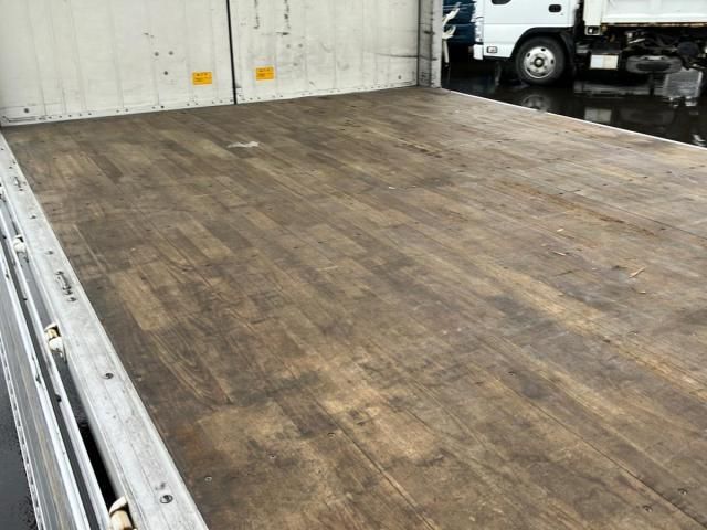 MITSUBISHI FUSOU FIGHTER 2008