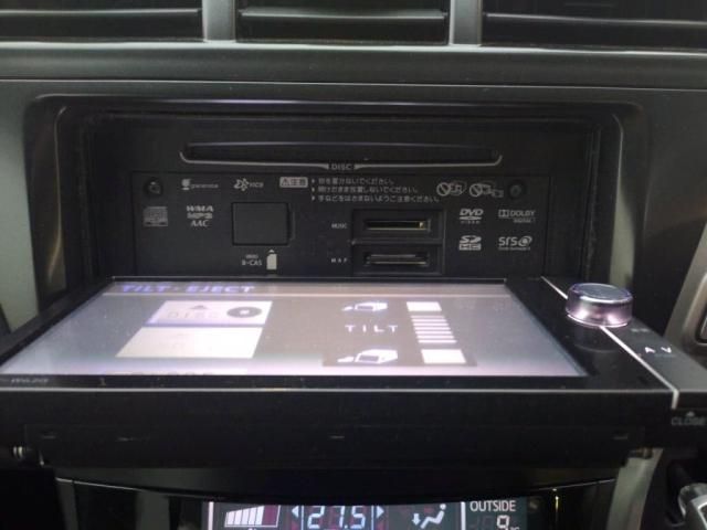 TOYOTA PRIUS Alpha 2014