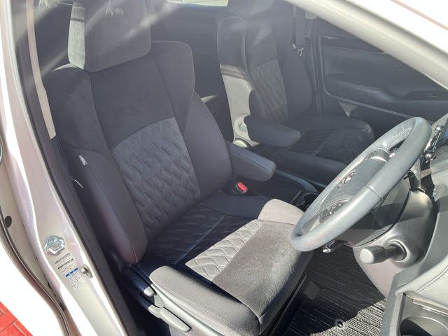 TOYOTA ALPHARD 4WD 2020