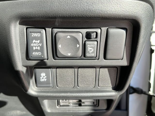 NISSAN JUKE 4WD 2016