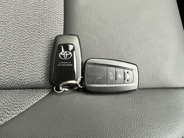 TOYOTA COROLLA CROSS HYBRID 2023