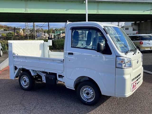 DAIHATSU HIJET truck 2022