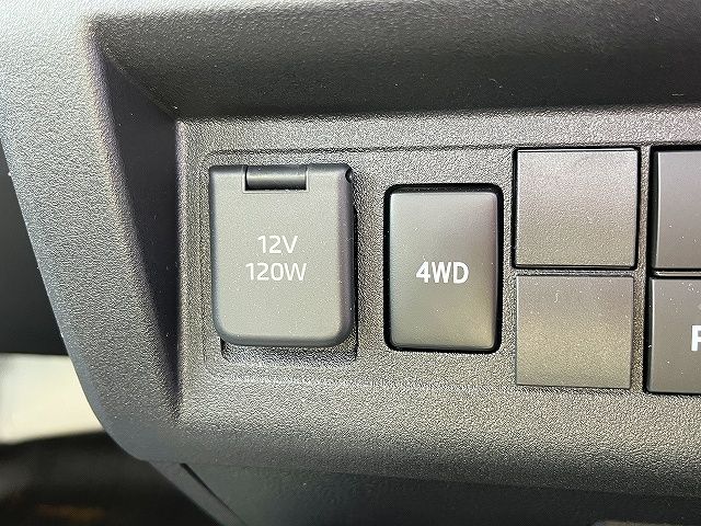 DAIHATSU HIJET truck 2022