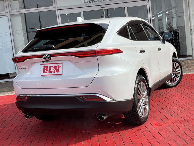 TOYOTA HARRIER 2WD 2024