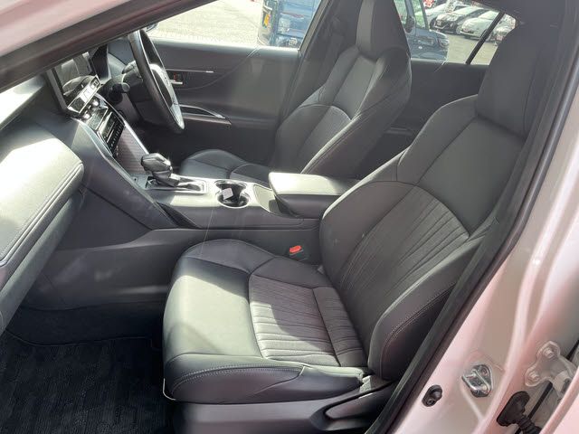 TOYOTA HARRIER 2WD 2024