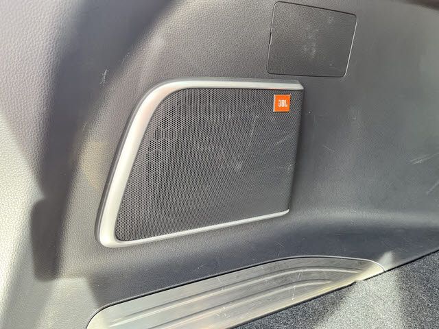 TOYOTA HARRIER 2WD 2024