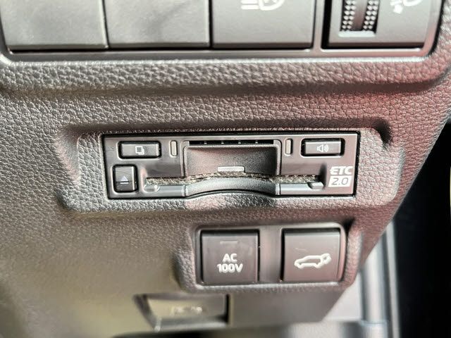 TOYOTA COROLLA CROSS HYBRID 2023