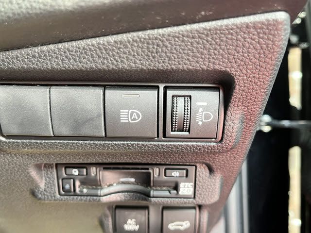 TOYOTA COROLLA CROSS HYBRID 2023