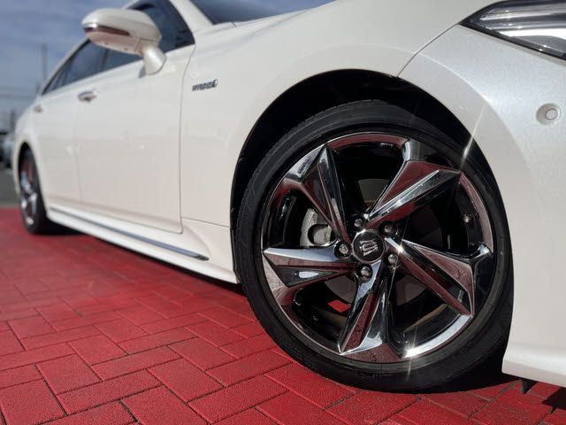 TOYOTA CROWN sedan hybrid 2019