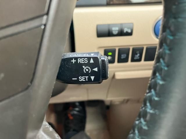 TOYOTA VELLFIRE  HYBRID 4WD 2014