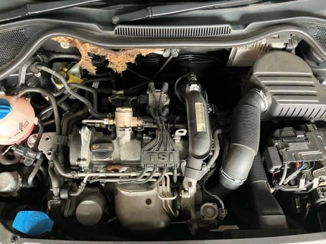 VOLKSWAGEN VOLKSWAGEN POLO 2011