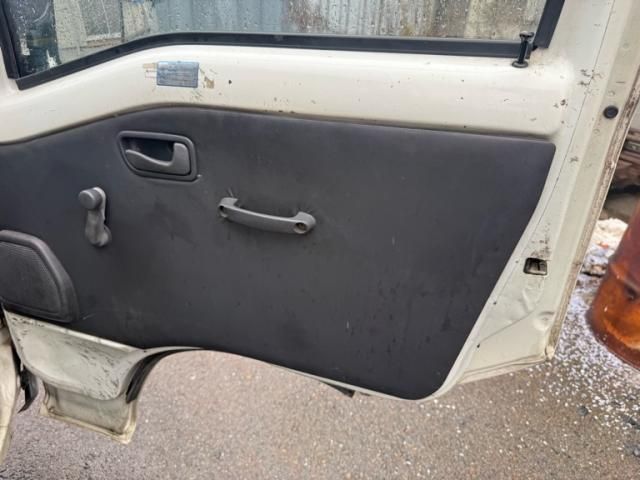 SUBARU SAMBAR truck 2000