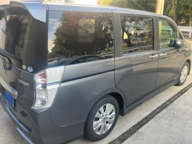 HONDA STEPWAGON SPADA 2011
