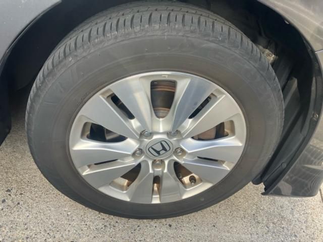 HONDA STEPWAGON SPADA 2011