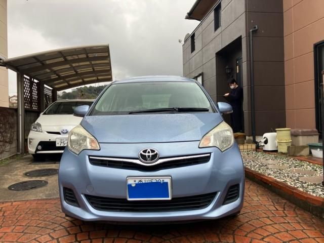 TOYOTA RACTIS 2013