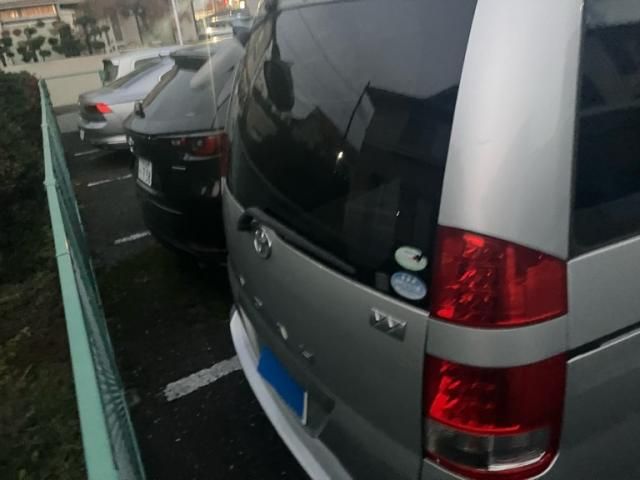 TOYOTA NOAH 4WD 2005